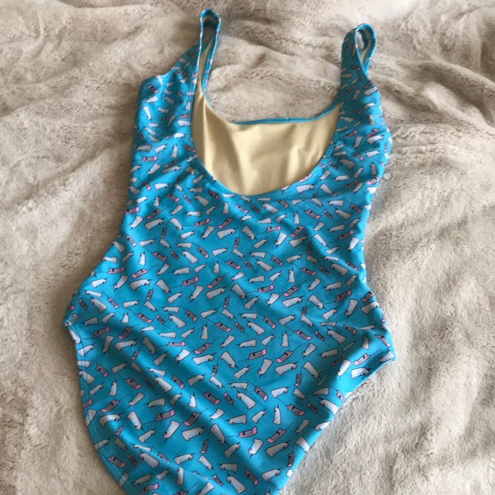 one piece swim suit - Picture 2 of 2